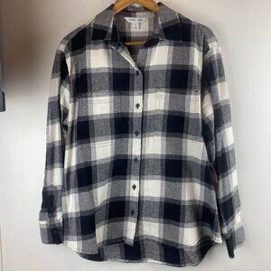 Old Navy NWT The Boyfriend Shirt Black and White Plaid Button Down Size Medium